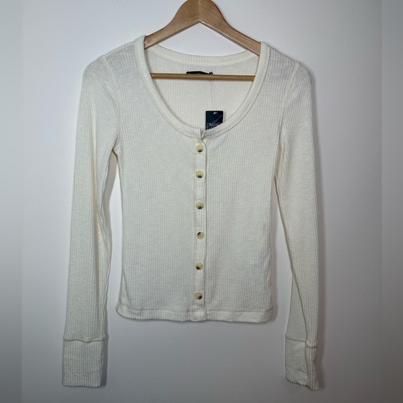 ABERCROMBIE & Fitch Cream Ribbed Button  Up Long Sleeve Small - Picture 1 of 5